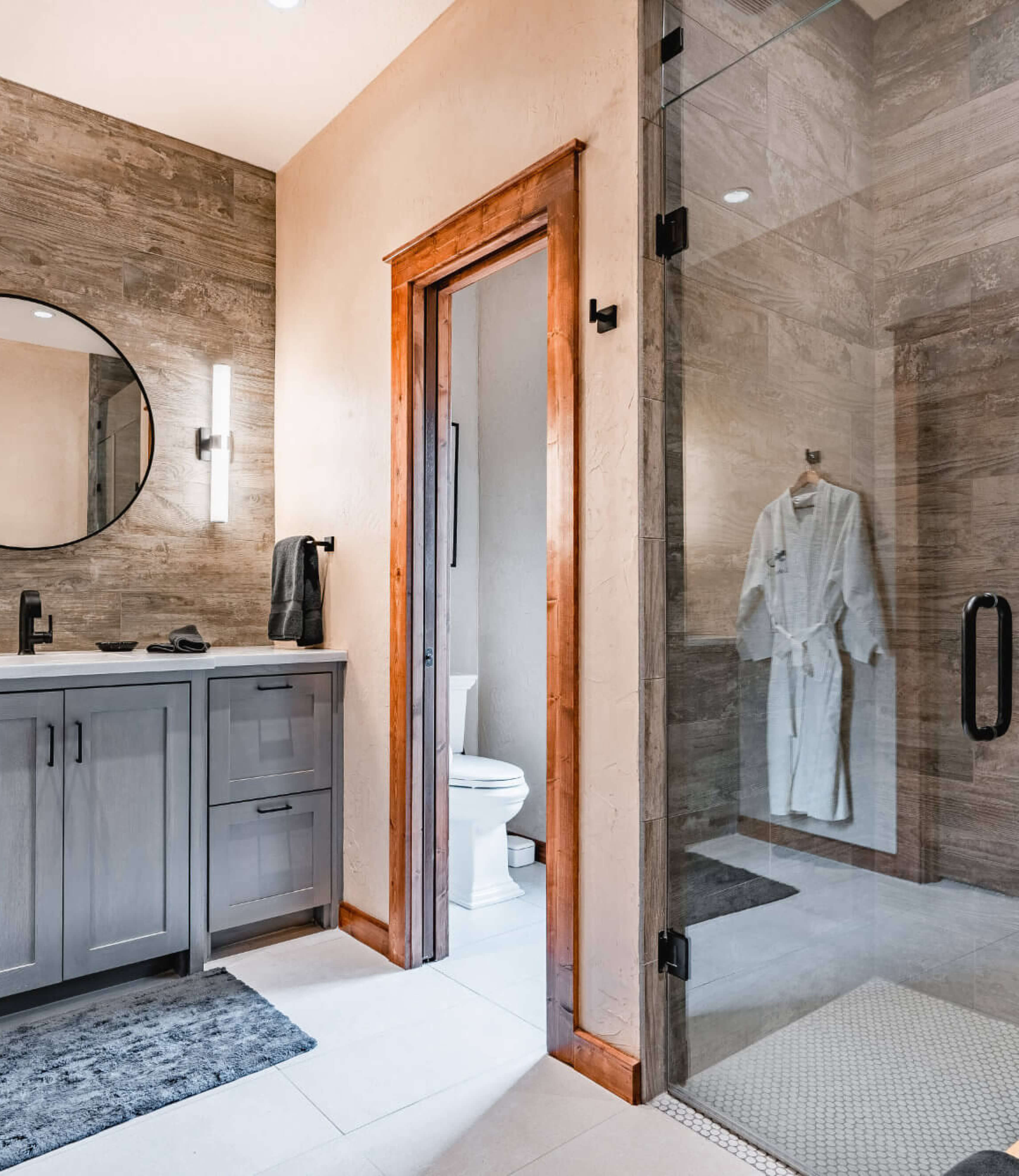 Vintage grey Bathroom